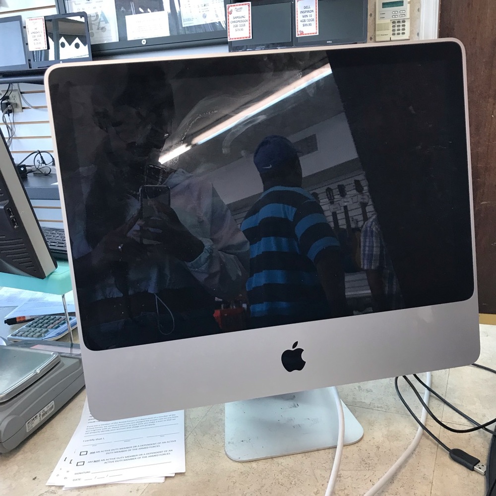 MacBook 2009 Desktop 20’